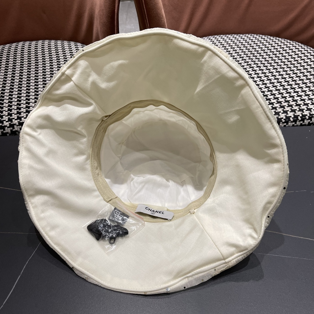 香奈儿CHANEL 朵澜大帽檐黑胶防晒帽女夏时尚百搭显脸小渔夫帽出游海边太阳帽子