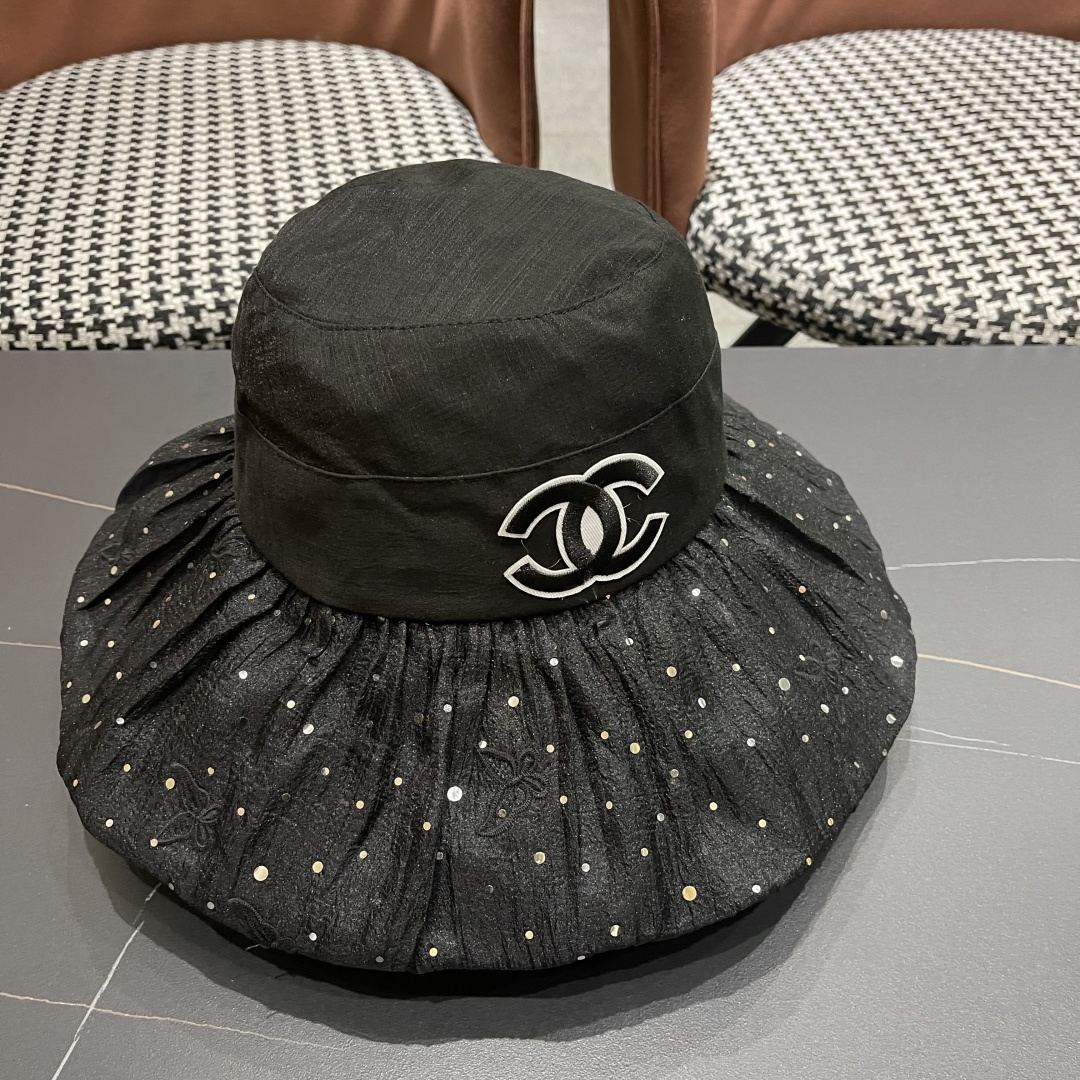 香奈儿CHANEL 朵澜大帽檐黑胶防晒帽女夏时尚百搭显脸小渔夫帽出游海边太阳帽子