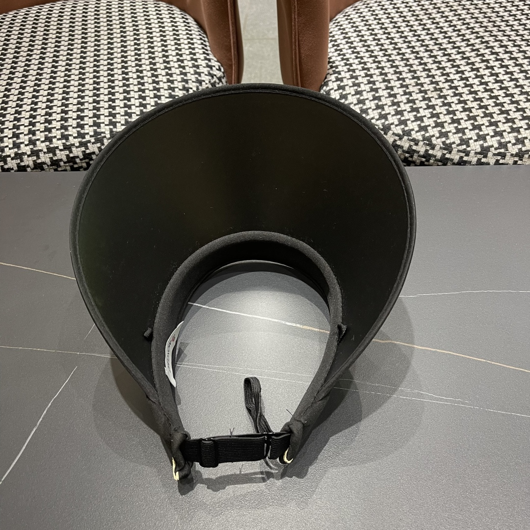 Moncler蒙口 洋气百搭空顶草帽夏防紫外线大帽檐遮阳帽女