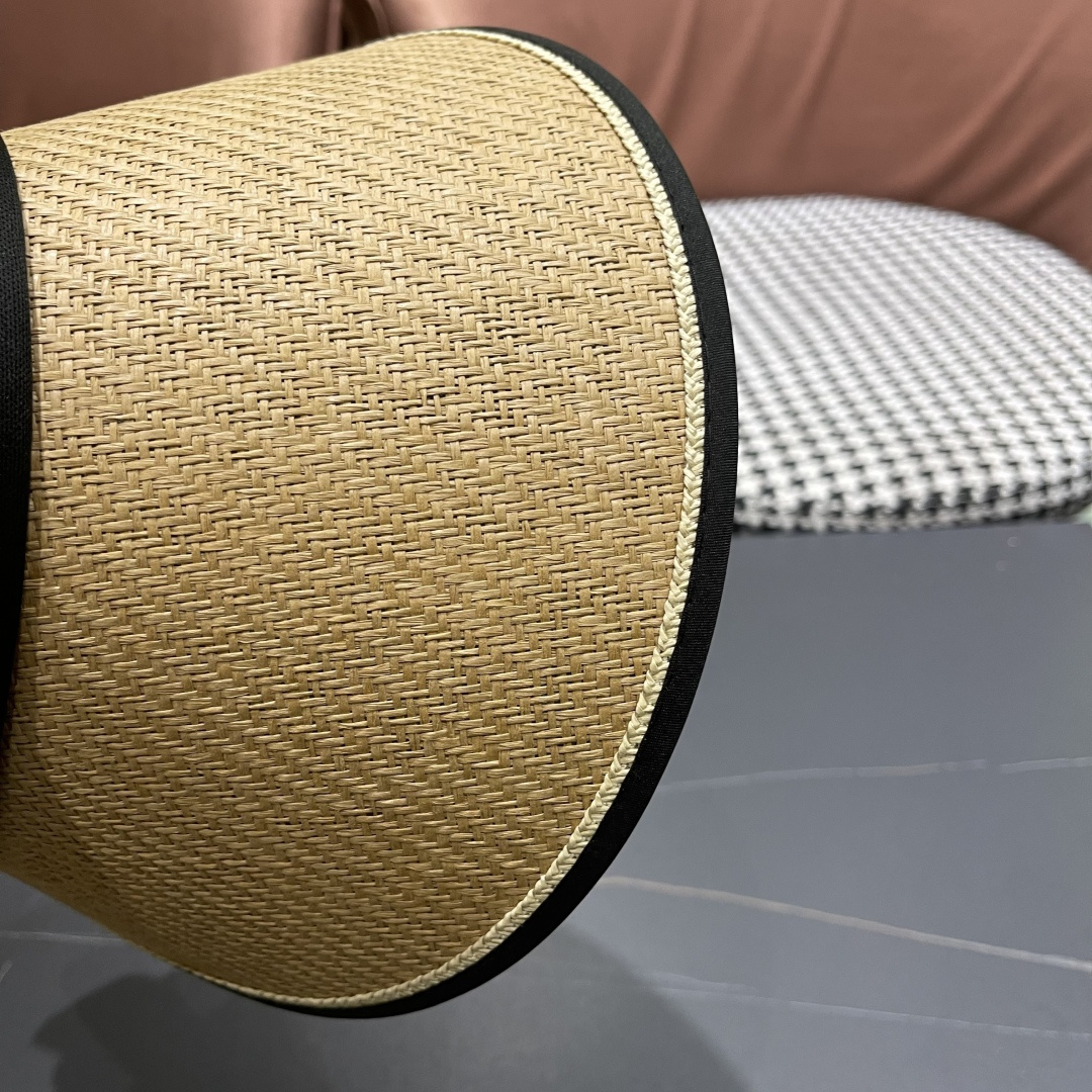 Moncler蒙口 洋气百搭空顶草帽夏防紫外线大帽檐遮阳帽女