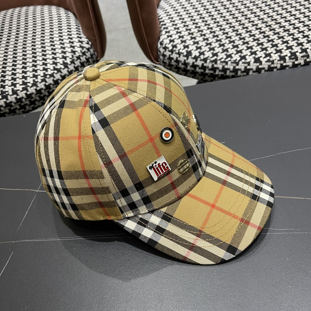 Burberry（巴宝莉） 渔夫帽 棒球帽 专柜热卖款纯棉内里，轻盈透气。完美版型，对格精准无误，原厂品