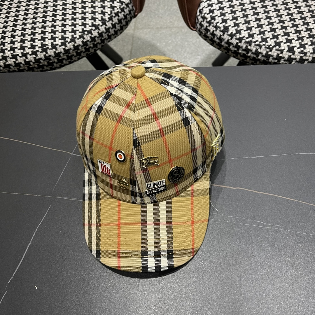 Burberry（巴宝莉） 渔夫帽 棒球帽 专柜热卖款纯棉内里，轻盈透气。完美版型，对格精准无误，原厂品