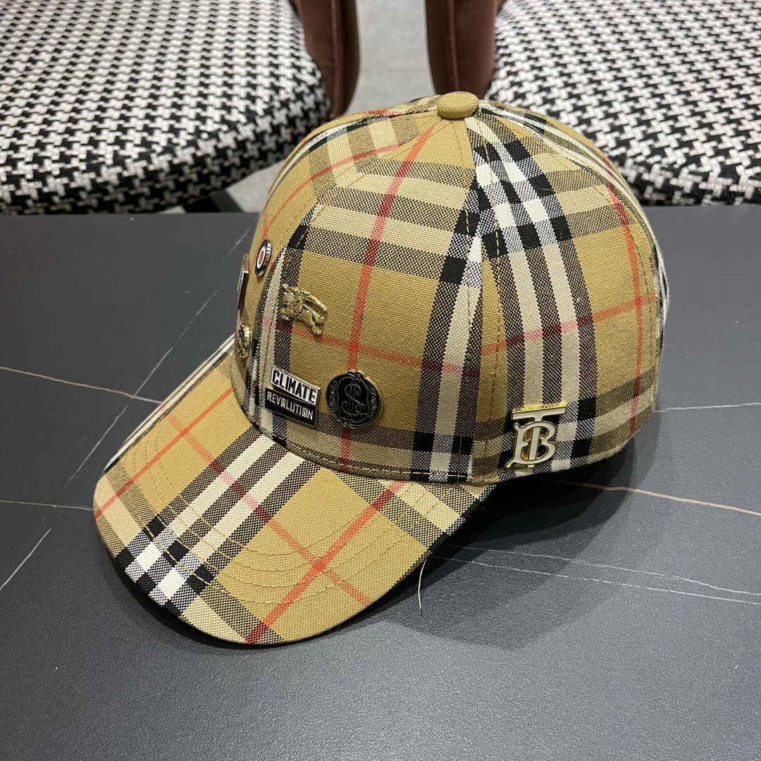 Burberry（巴宝莉） 渔夫帽 棒球帽 专柜热卖款纯棉内里，轻盈透气。完美版型，对格精准无误，原厂品