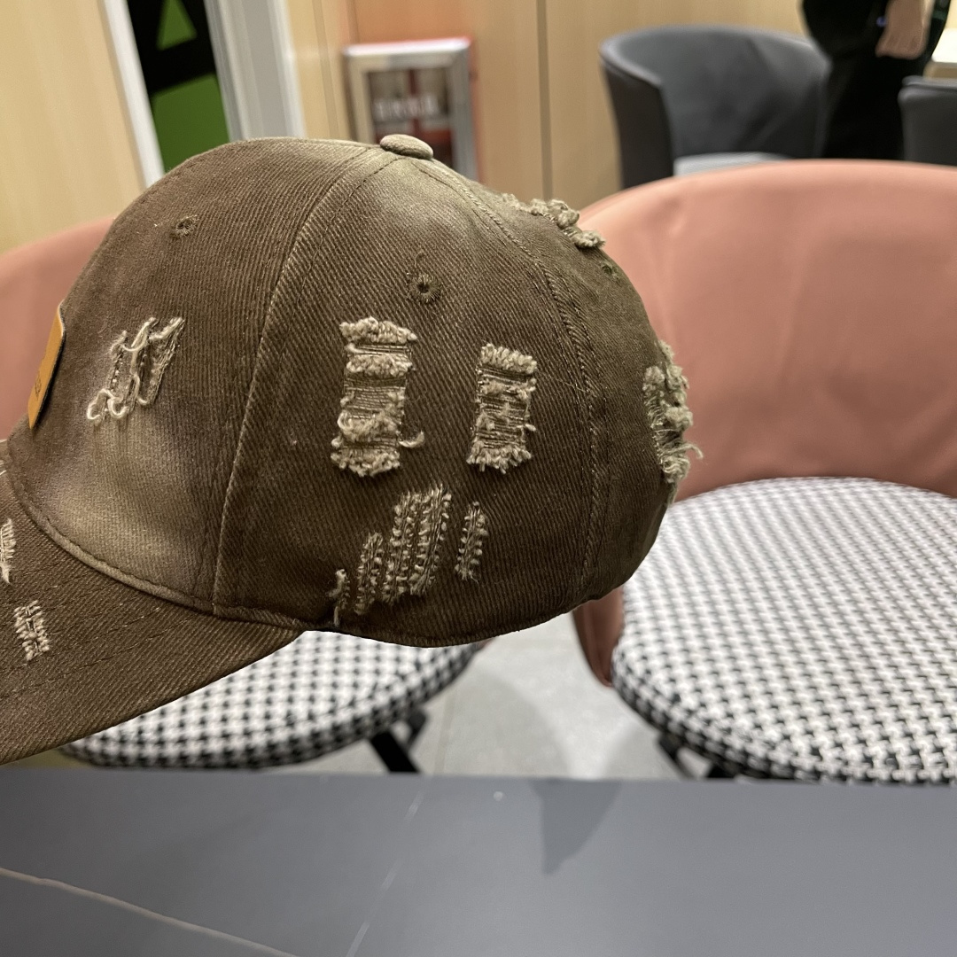  Moncler蒙口 破洞蝴蝶结棒球帽2025春新款，防晒复古百搭鸭舌帽子男潮