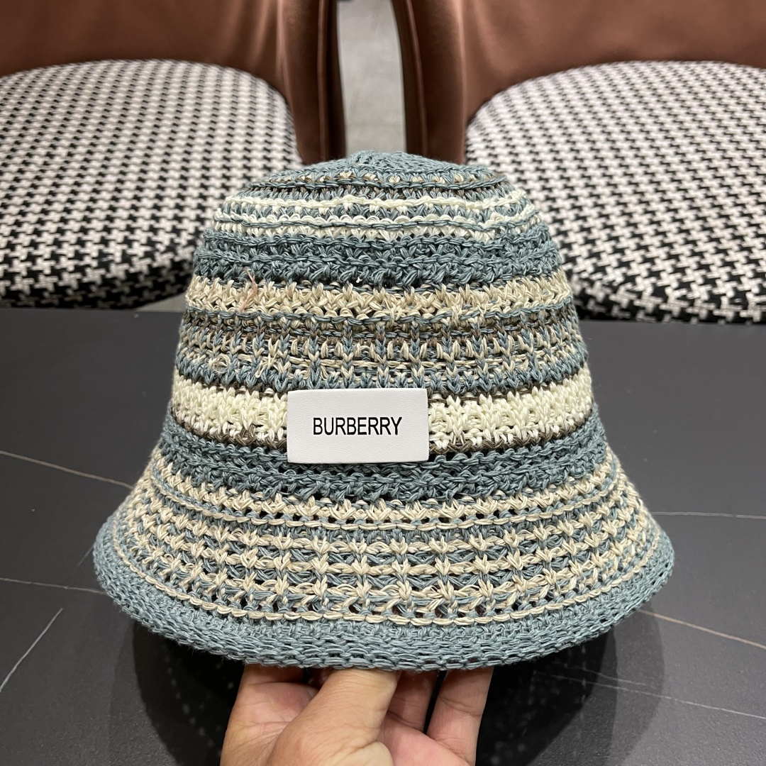  Burberry（巴宝莉）春夏针织镂空撞色条纹渔夫帽女百搭防晒出游遞阳
帽显脸小水桶帽潮