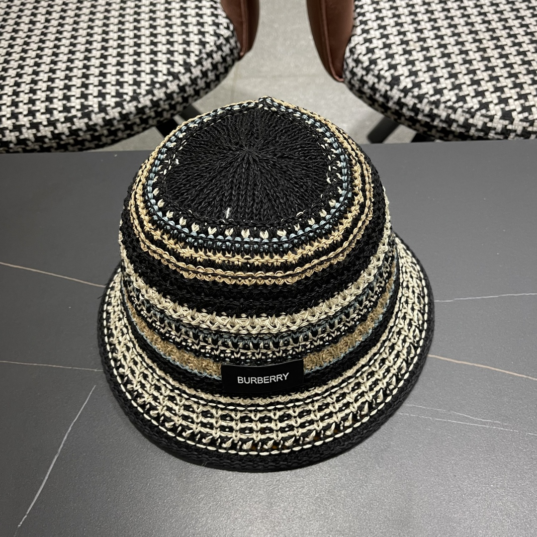  Burberry（巴宝莉）春夏针织镂空撞色条纹渔夫帽女百搭防晒出游遞阳
帽显脸小水桶帽潮