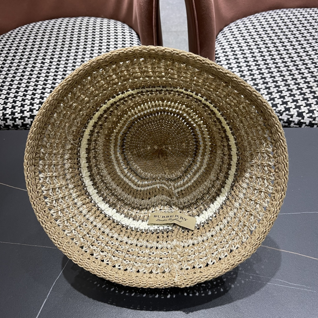  Burberry（巴宝莉）春夏针织镂空撞色条纹渔夫帽女百搭防晒出游遞阳
帽显脸小水桶帽潮