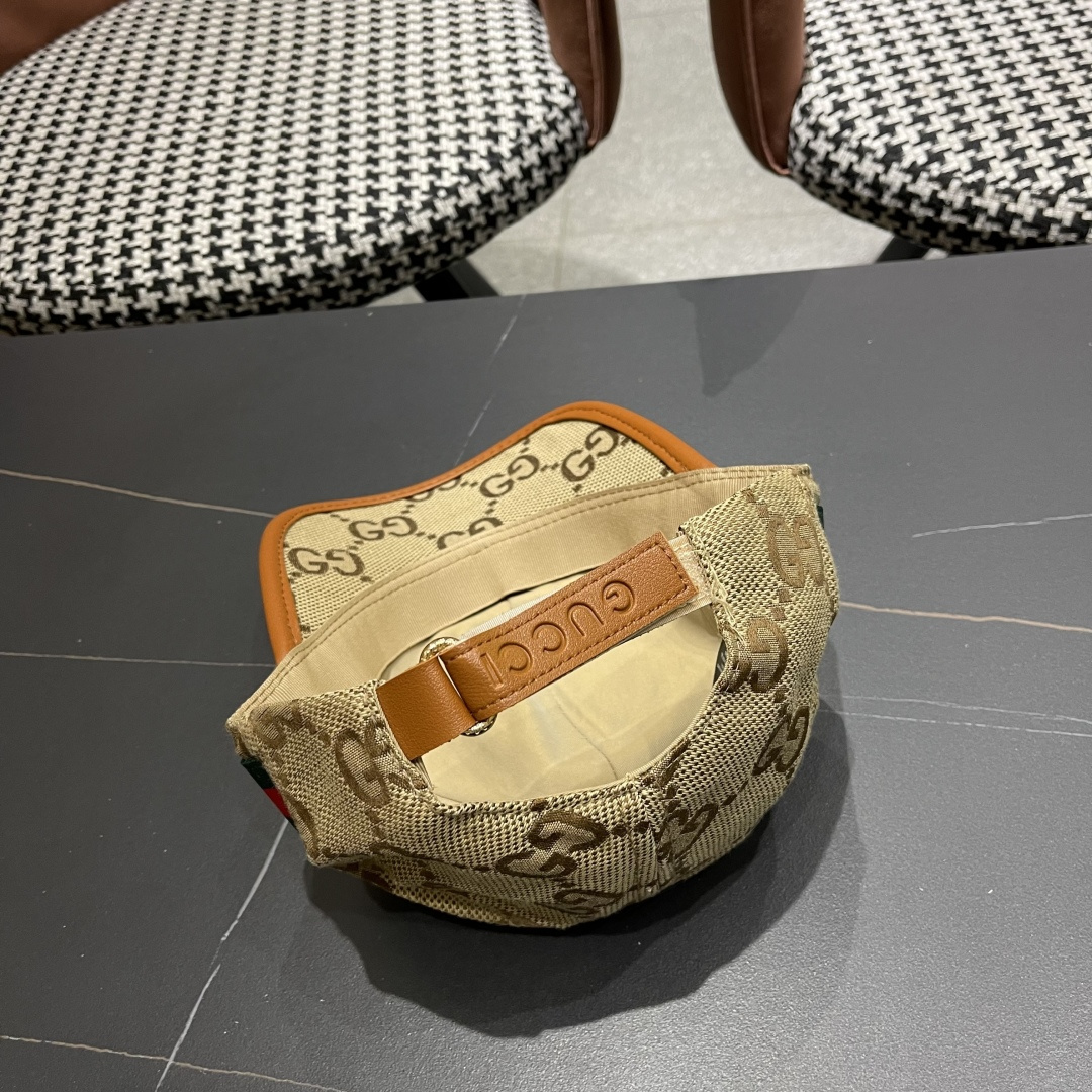  Gucci古奇新款原单棒球帽， 大双G，专柜11开模订制，原版帆布面料+头层牛皮，基础头围56，贴片可