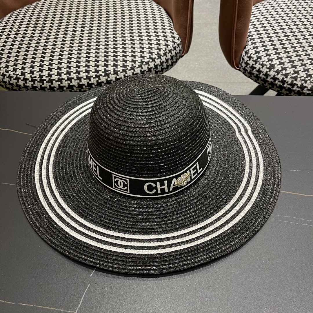 【CHANEL香奈儿】2025新款草编大檐拼色织带款编织草帽，优雅大方的一款