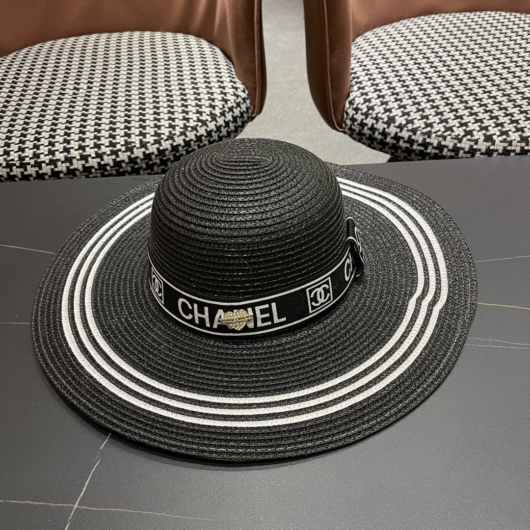 【CHANEL香奈儿】2025新款草编大檐拼色织带款编织草帽，优雅大方的一款
