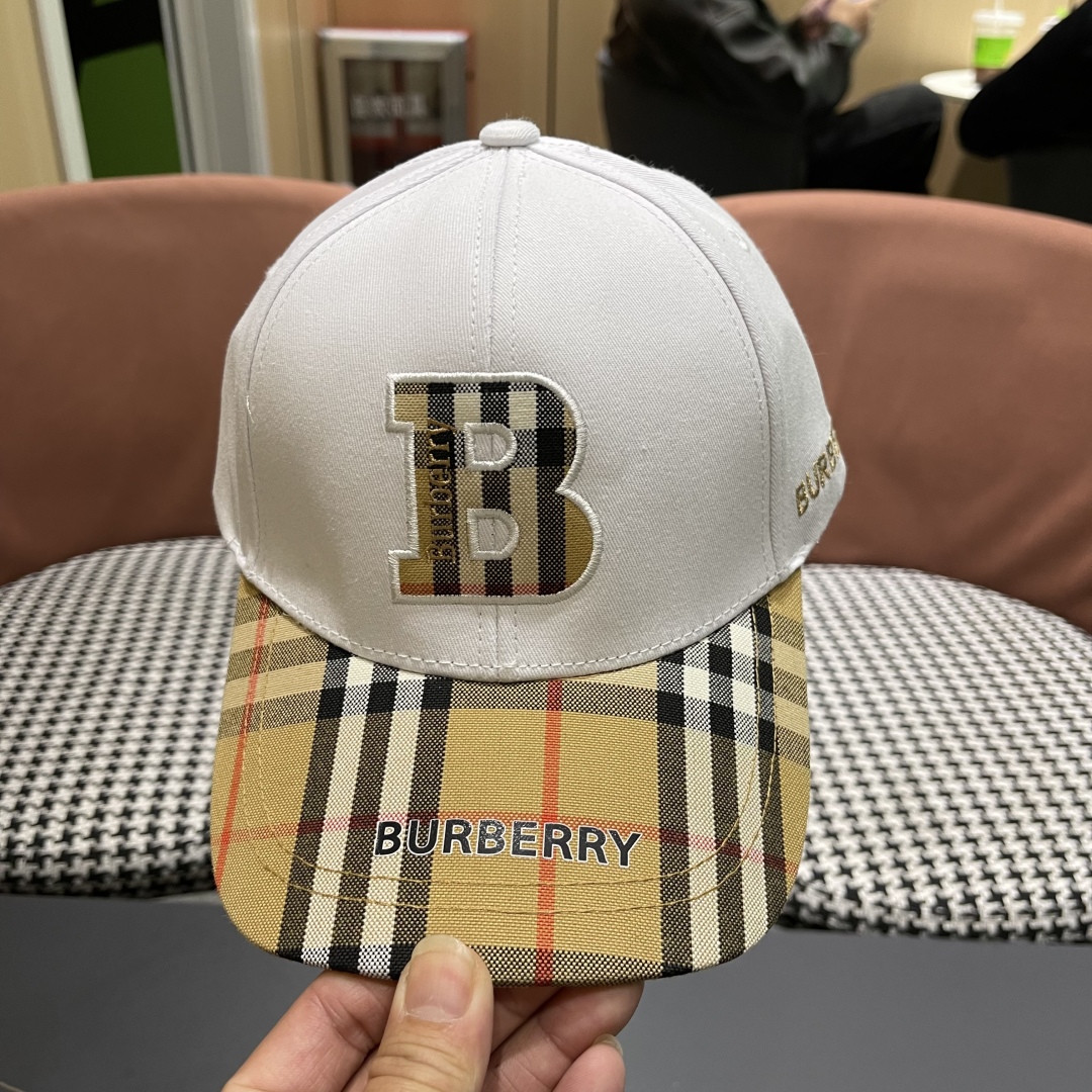  Burberry（巴宝莉）原单棒球帽  专柜热卖轻盈透气。完美版型，原厂品质，独家实物拍摄，男女适用！