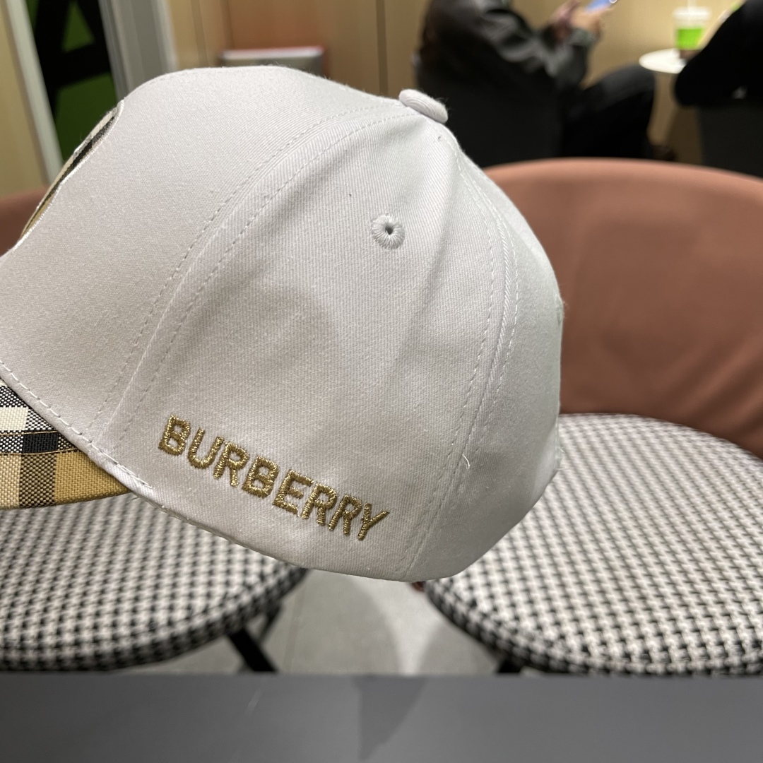  Burberry（巴宝莉）原单棒球帽  专柜热卖轻盈透气。完美版型，原厂品质，独家实物拍摄，男女适用！