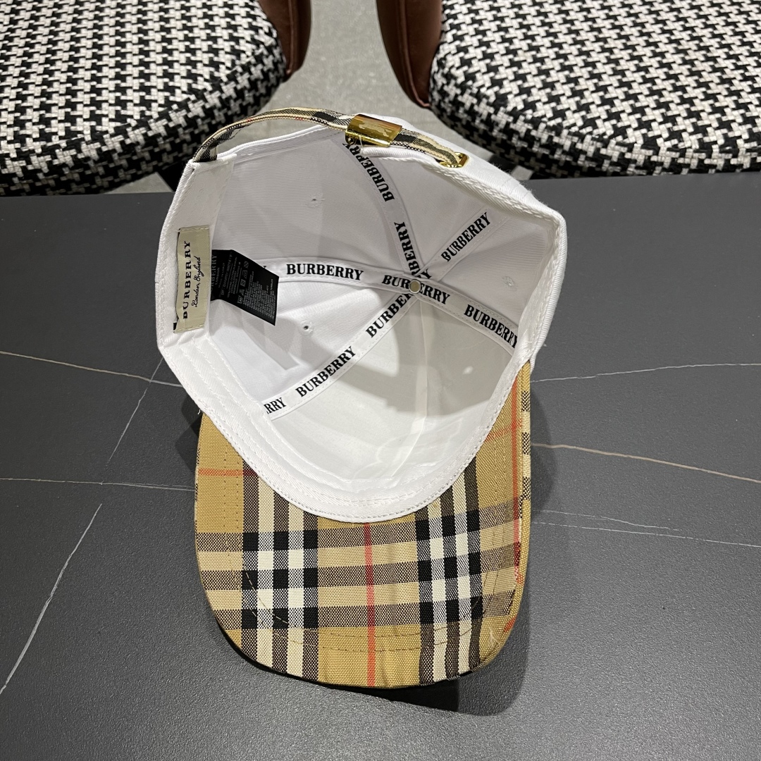  Burberry（巴宝莉）原单棒球帽  专柜热卖轻盈透气。完美版型，原厂品质，独家实物拍摄，男女适用！