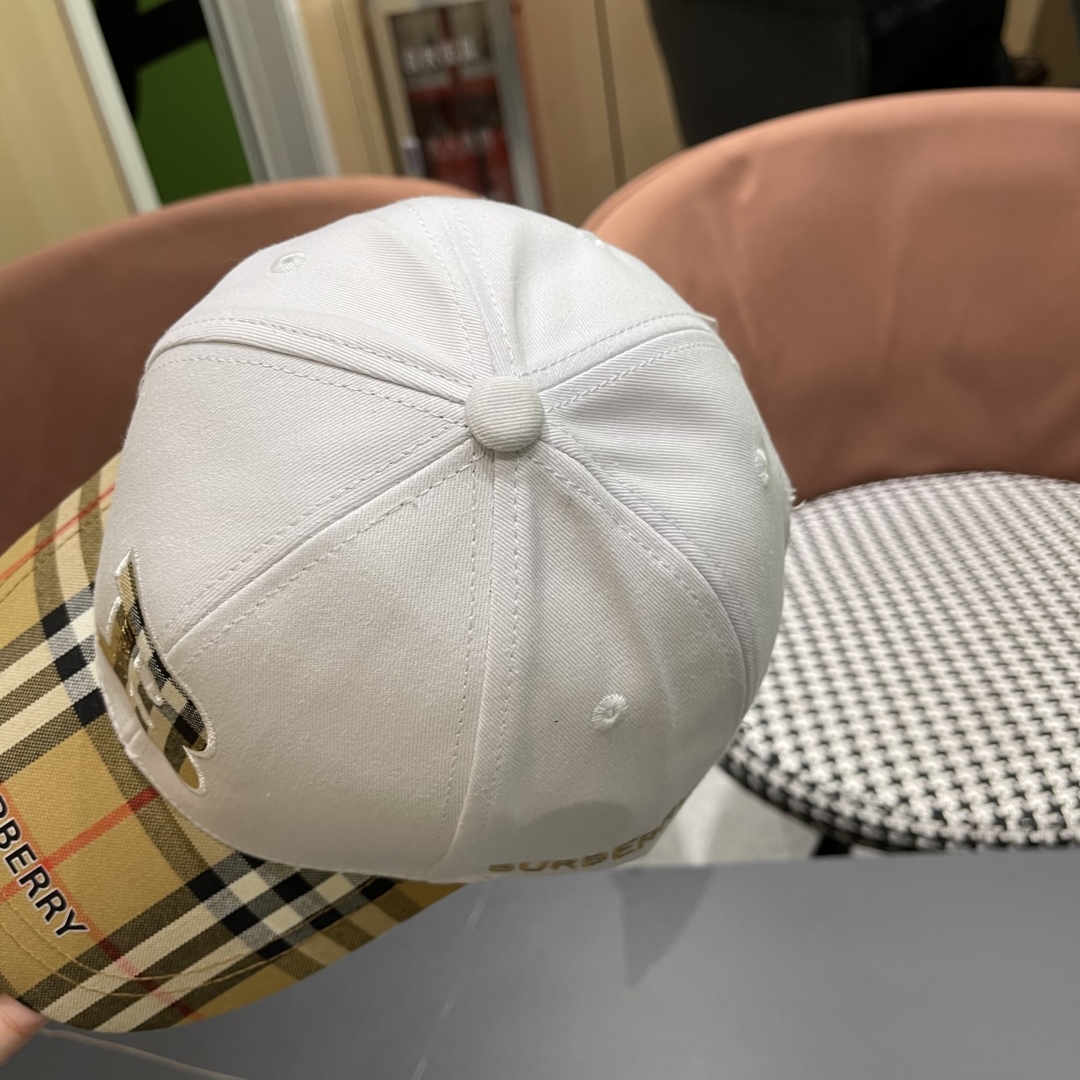  Burberry（巴宝莉）原单棒球帽  专柜热卖轻盈透气。完美版型，原厂品质，独家实物拍摄，男女适用！