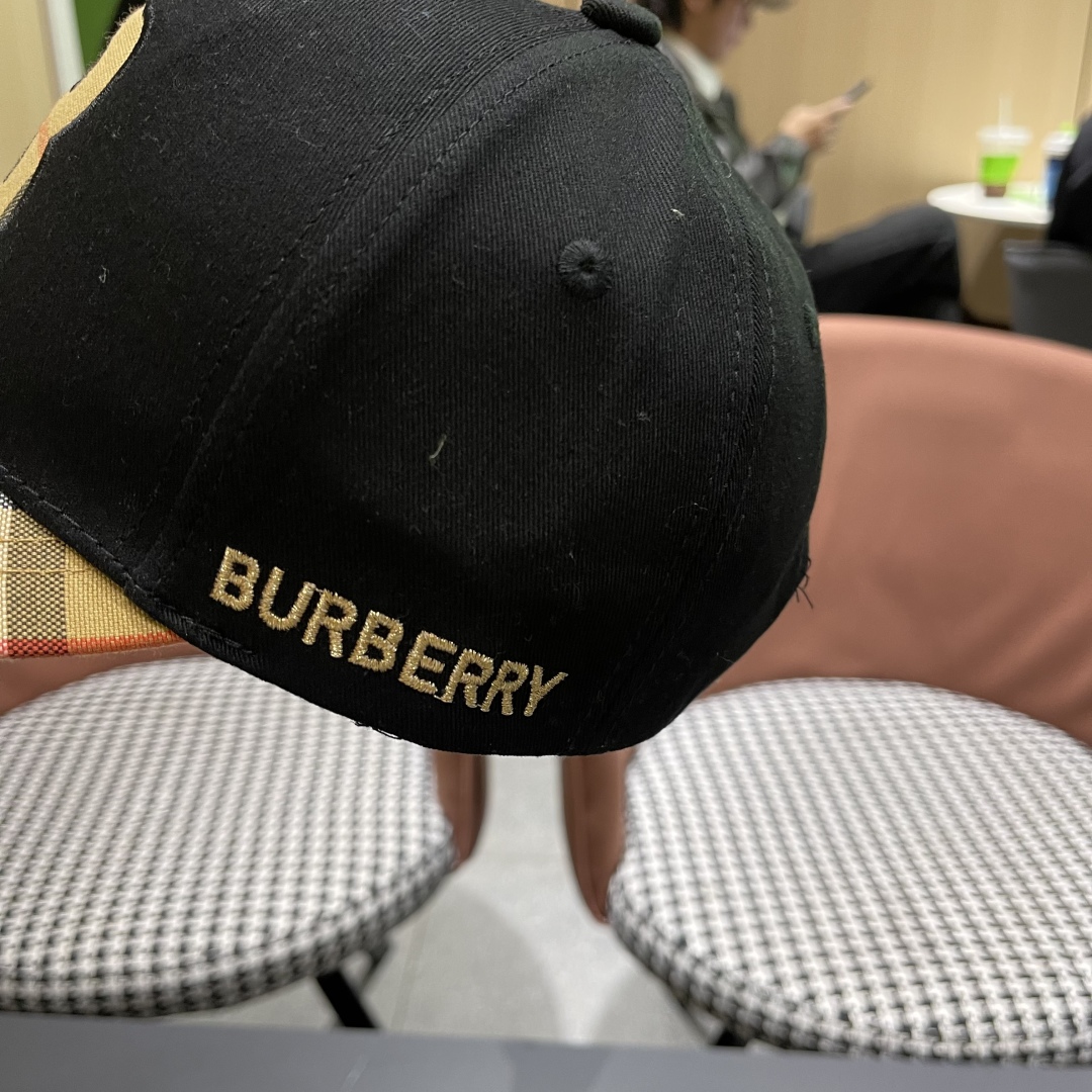  Burberry（巴宝莉）原单棒球帽  专柜热卖轻盈透气。完美版型，原厂品质，独家实物拍摄，男女适用！
