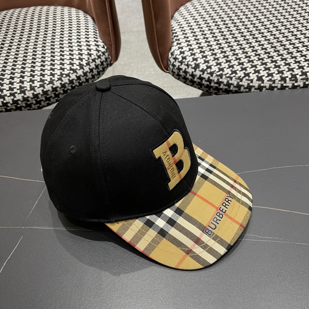  Burberry（巴宝莉）原单棒球帽  专柜热卖轻盈透气。完美版型，原厂品质，独家实物拍摄，男女适用！