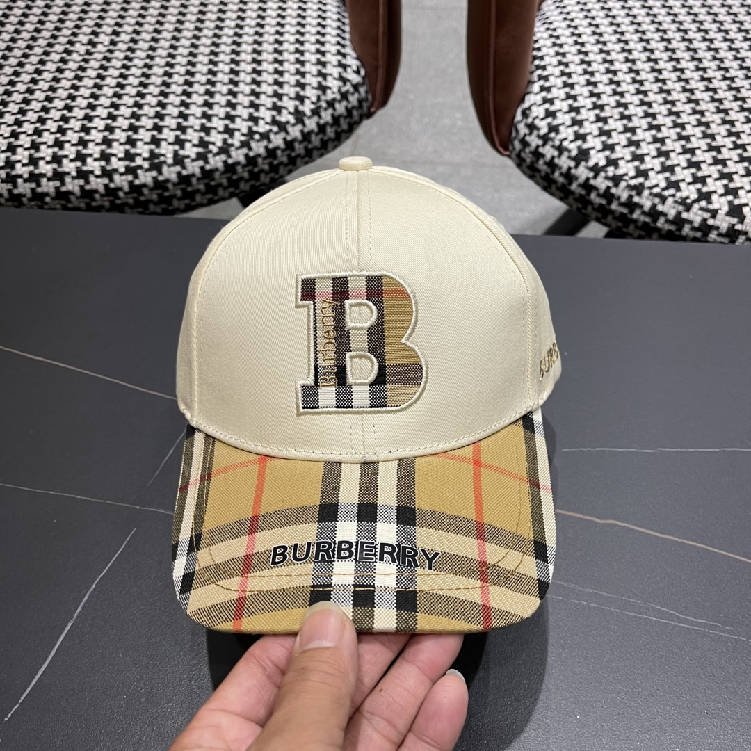  Burberry（巴宝莉）原单棒球帽  专柜热卖轻盈透气。完美版型，原厂品质，独家实物拍摄，男女适用！