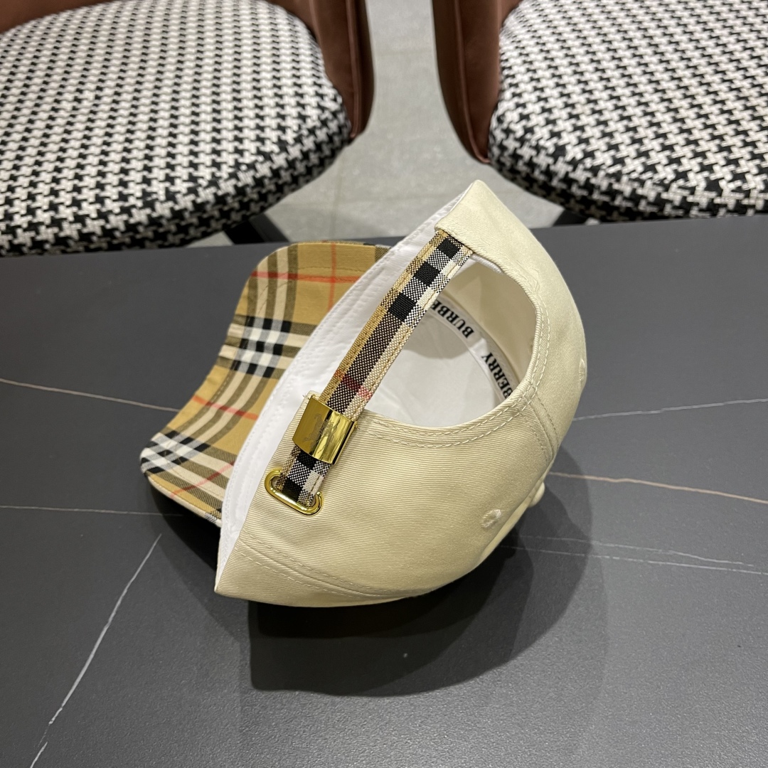  Burberry（巴宝莉）原单棒球帽  专柜热卖轻盈透气。完美版型，原厂品质，独家实物拍摄，男女适用！