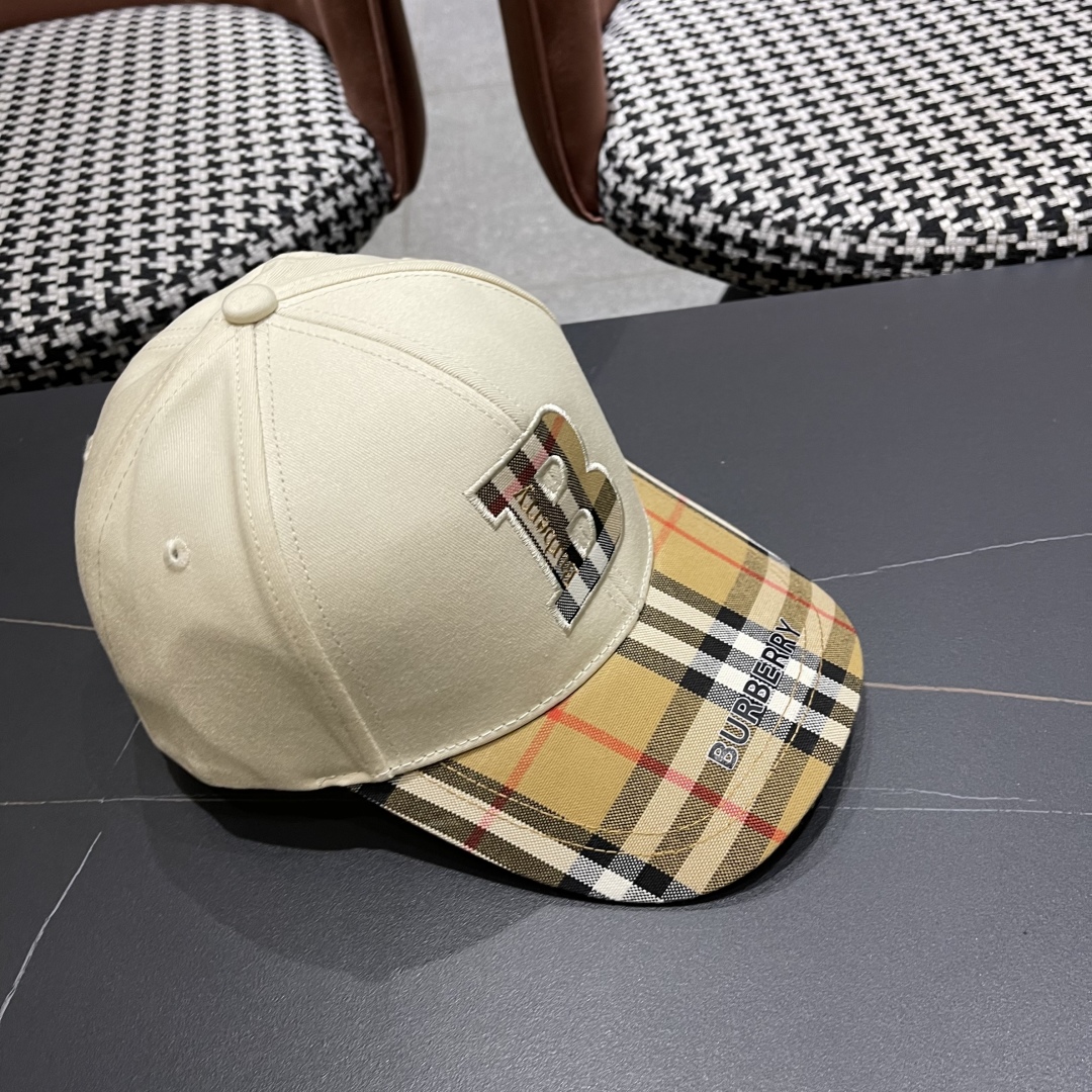  Burberry（巴宝莉）原单棒球帽  专柜热卖轻盈透气。完美版型，原厂品质，独家实物拍摄，男女适用！
