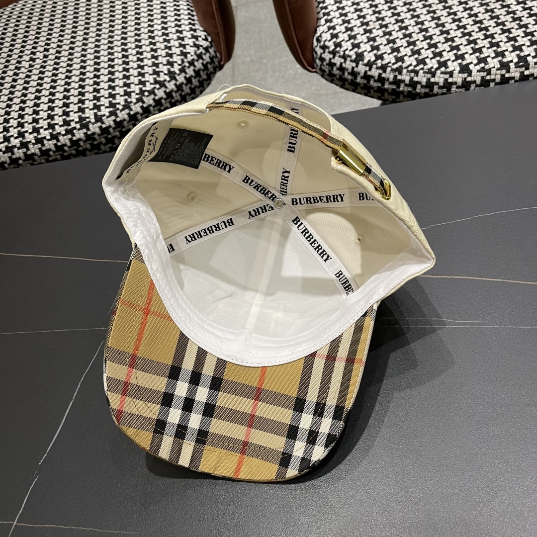  Burberry（巴宝莉）原单棒球帽  专柜热卖轻盈透气。完美版型，原厂品质，独家实物拍摄，男女适用！