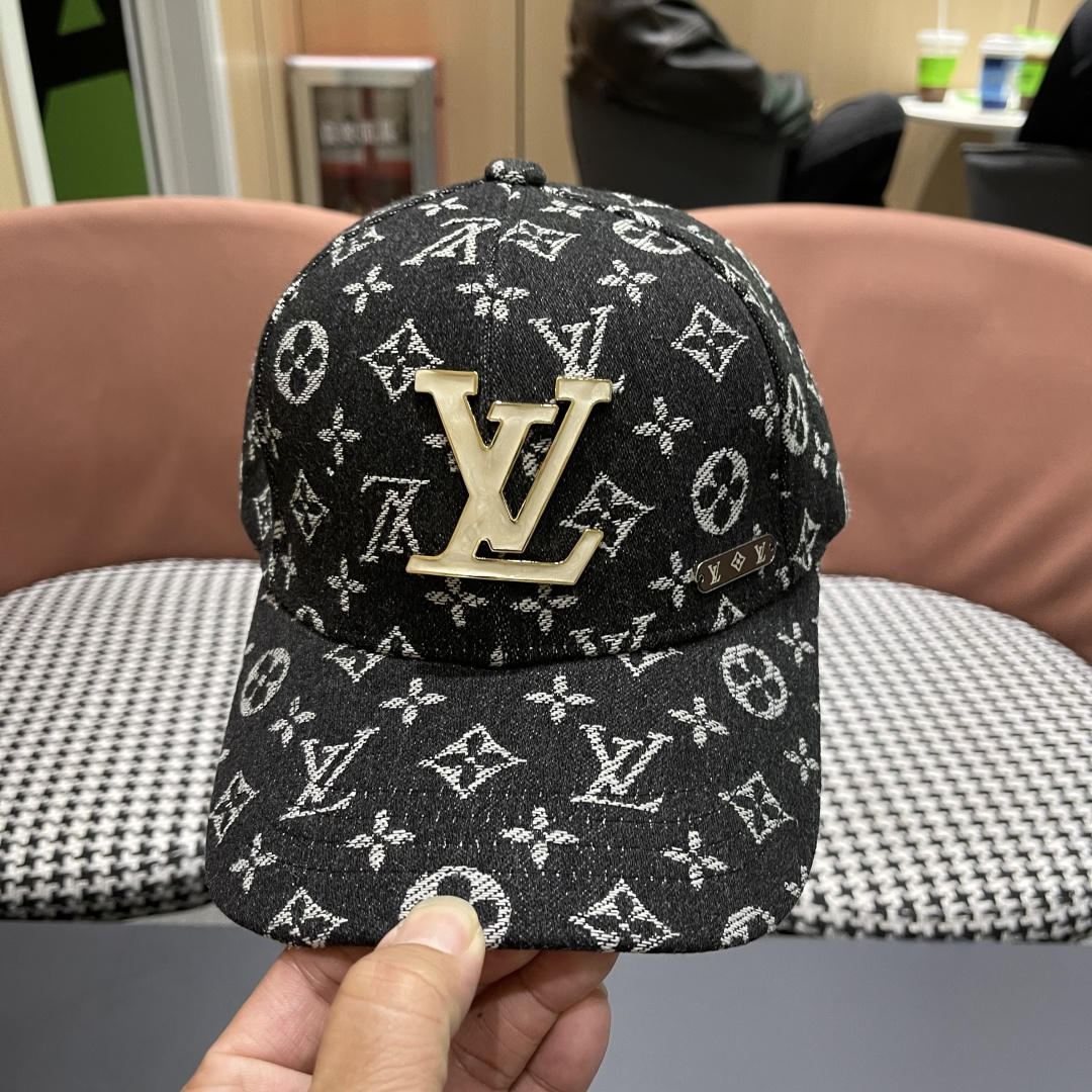 LV路易威登新款原单棒球帽，LV牛仔提花，专柜1:1开模订制，原版帆布面料 质量超赞，基础头围56，贴片