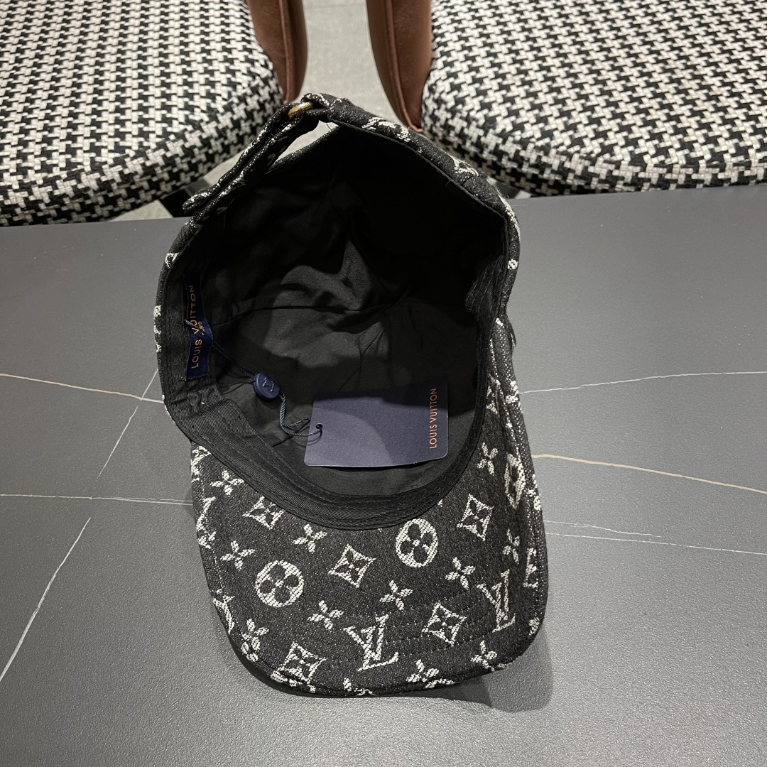 LV路易威登新款原单棒球帽，LV牛仔提花，专柜1:1开模订制，原版帆布面料 质量超赞，基础头围56，贴片