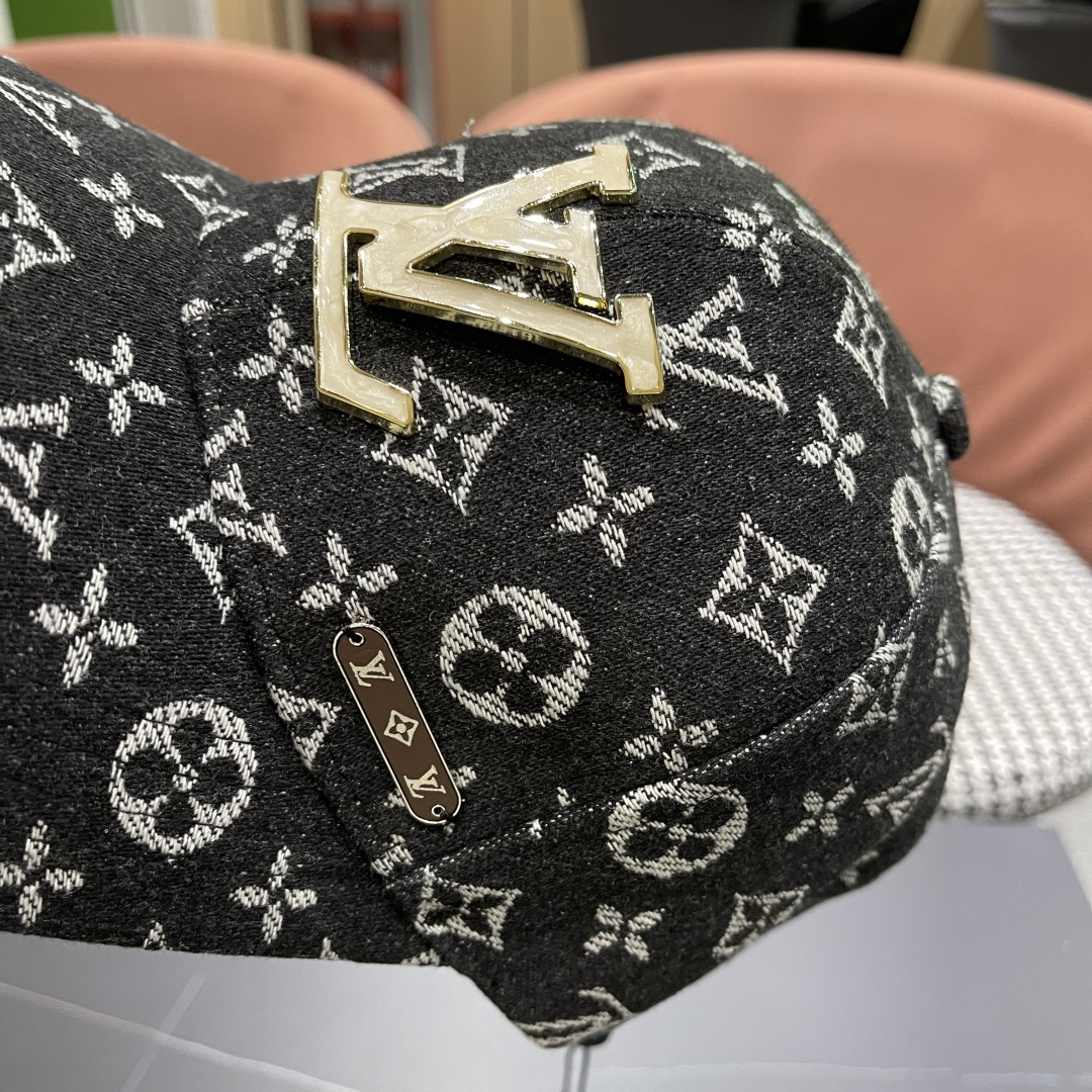 LV路易威登新款原单棒球帽，LV牛仔提花，专柜1:1开模订制，原版帆布面料 质量超赞，基础头围56，贴片