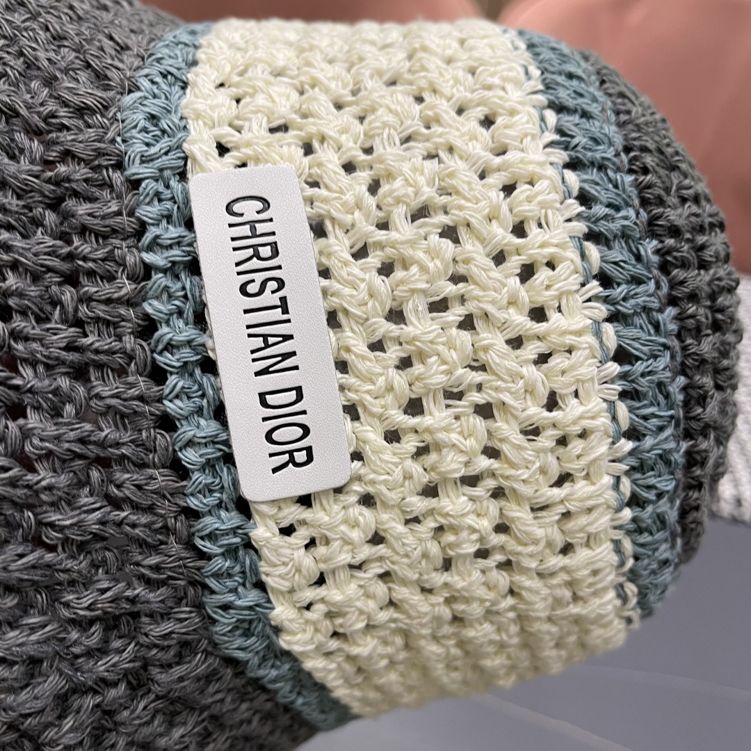 Dior迪奥遮阳草帽子女夏季草编镂空透气盆帽素颜百搭显脸小遮脸水桶渔夫帽