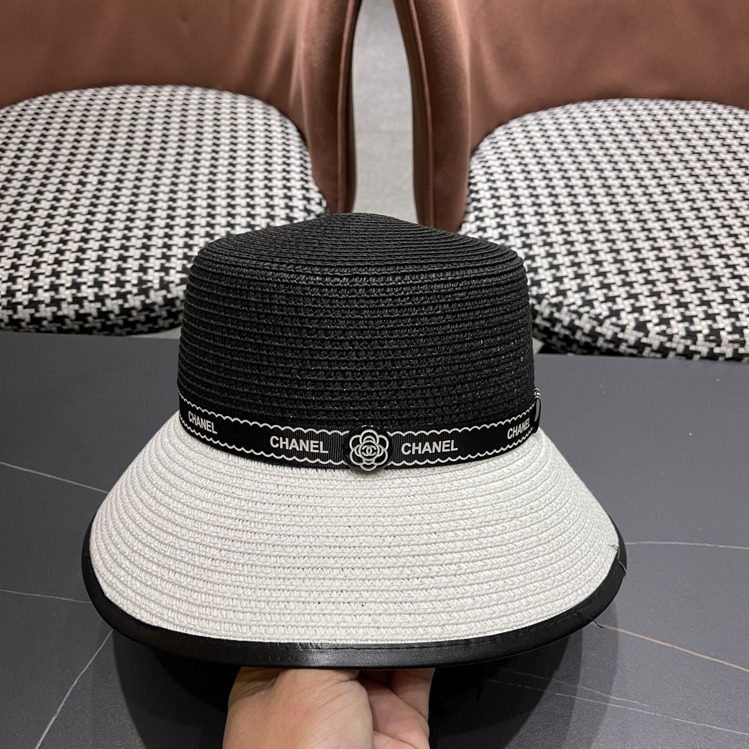  💛【CHANEL香奈儿】2025新款小香风密织度假风盆帽水桶拼色草帽，出街旅行单品