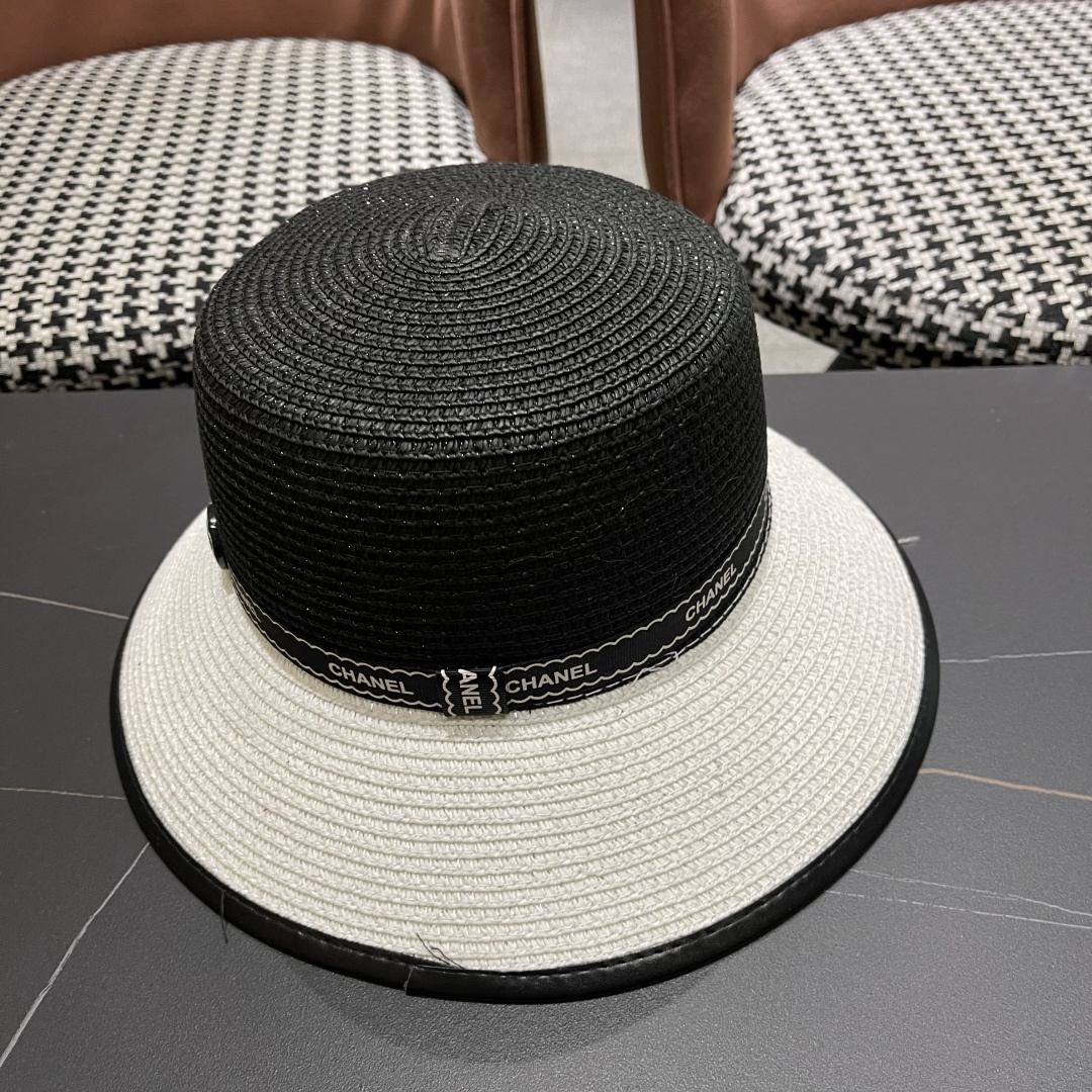  💛【CHANEL香奈儿】2025新款小香风密织度假风盆帽水桶拼色草帽，出街旅行单品