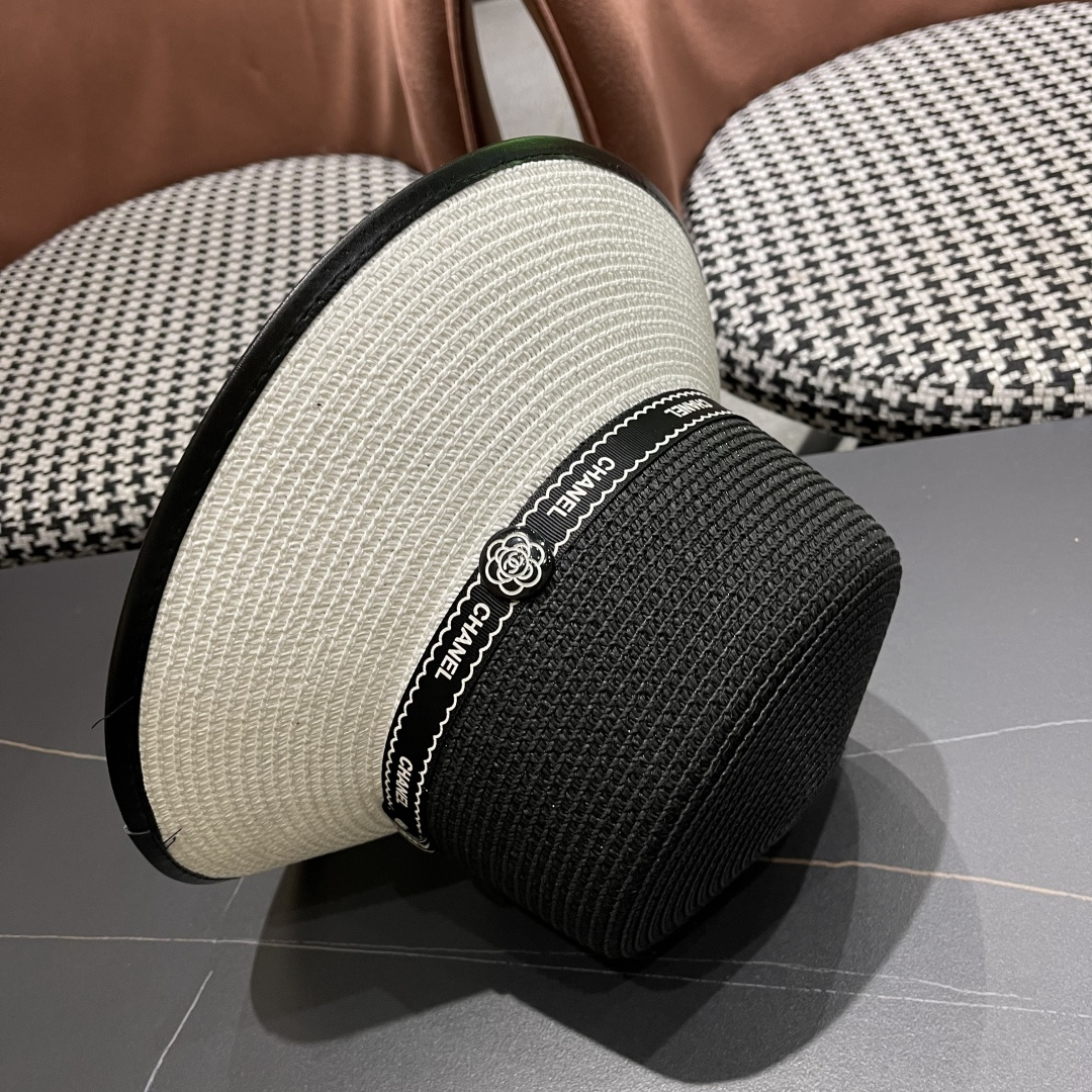  💛【CHANEL香奈儿】2025新款小香风密织度假风盆帽水桶拼色草帽，出街旅行单品