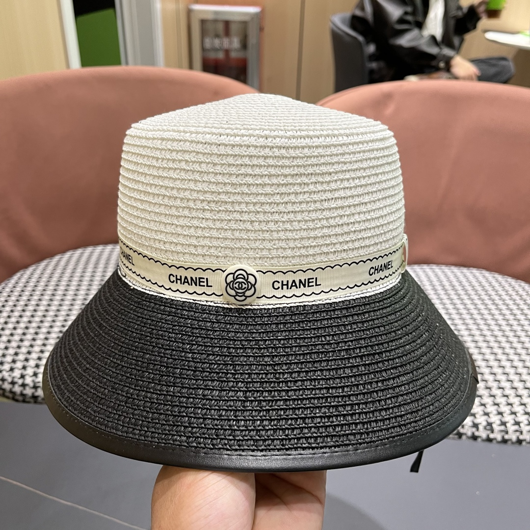  💛【CHANEL香奈儿】2025新款小香风密织度假风盆帽水桶拼色草帽，出街旅行单品