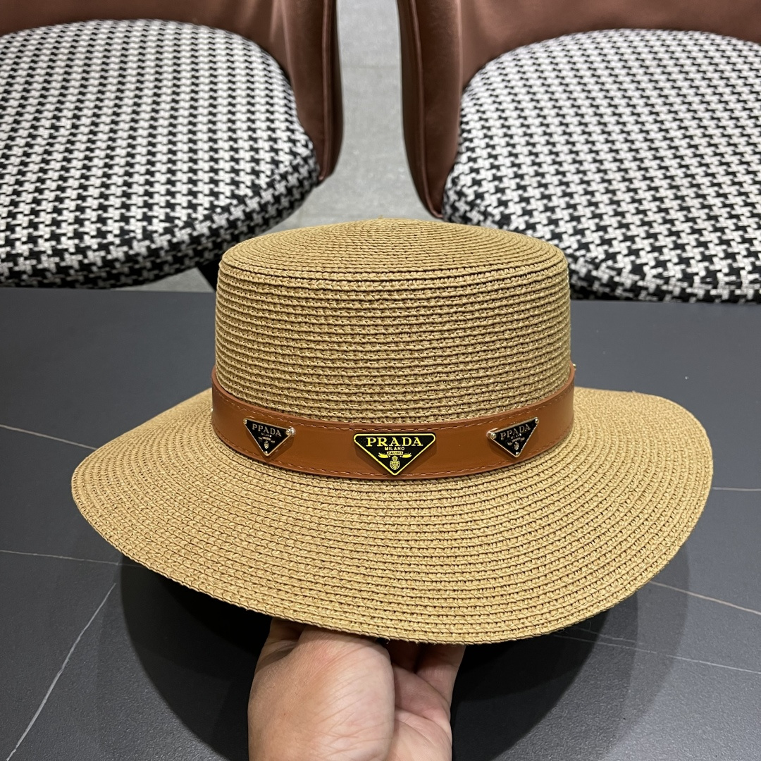  PRADA普拉达】2025新款平顶草帽，出街必备超好搭配，赶紧入手！