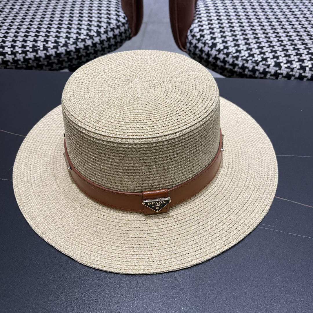  PRADA普拉达】2025新款平顶草帽，出街必备超好搭配，赶紧入手！
