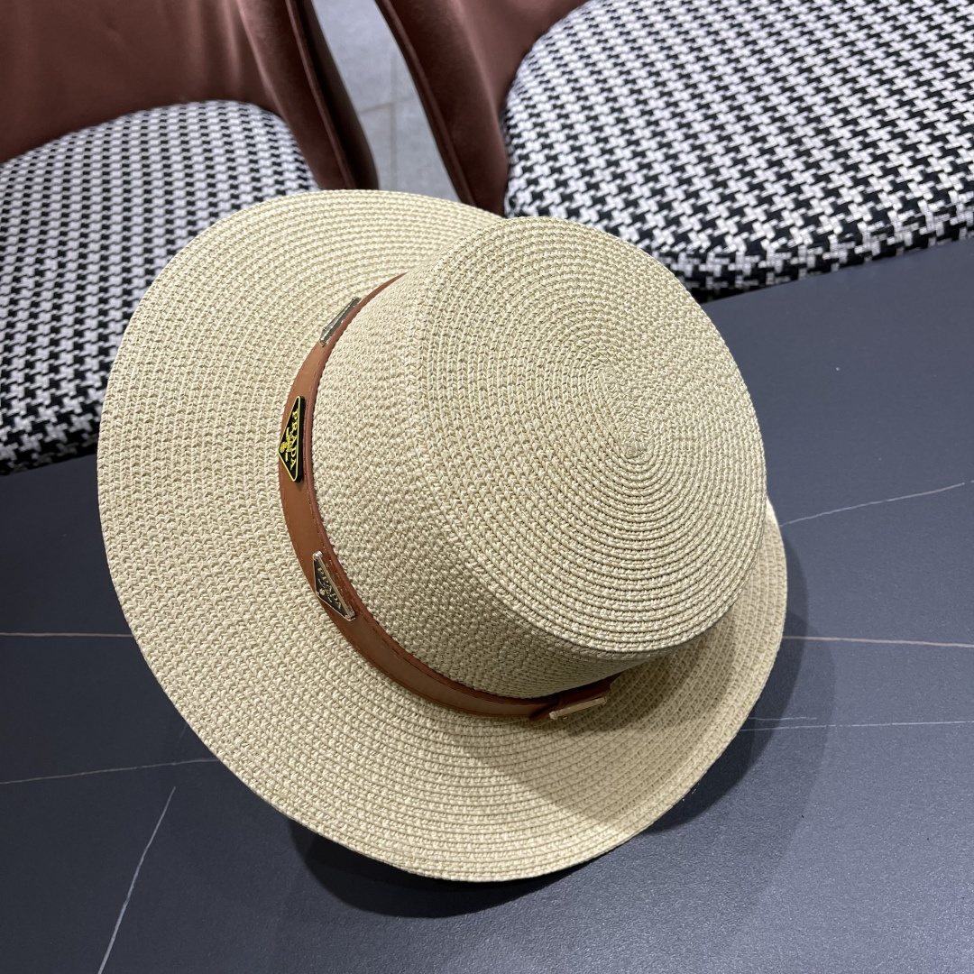  PRADA普拉达】2025新款平顶草帽，出街必备超好搭配，赶紧入手！