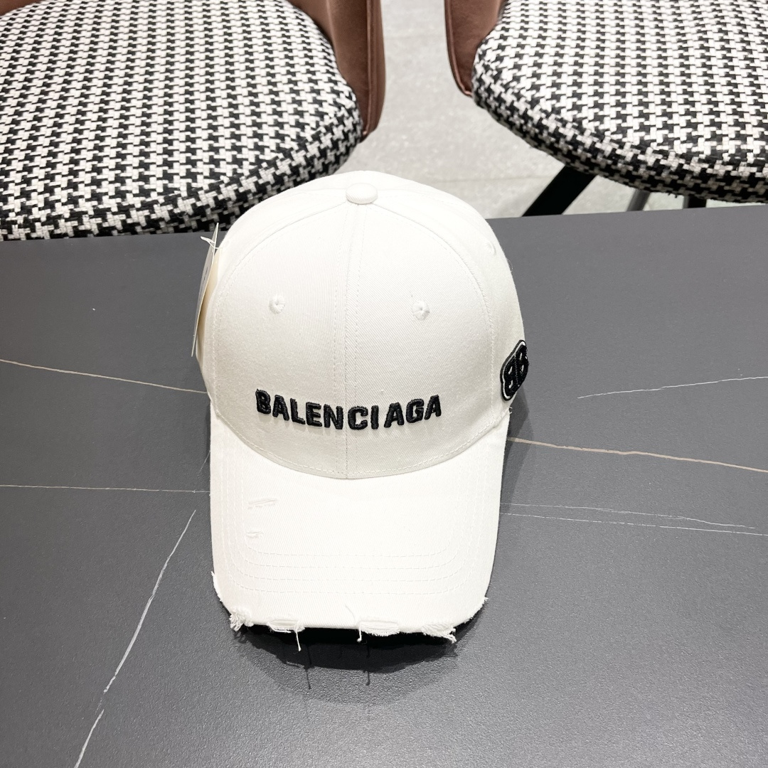  BALENCIAGA巴黎世家2025新款棒球帽，很酷的色系，巴黎粉必入款！
