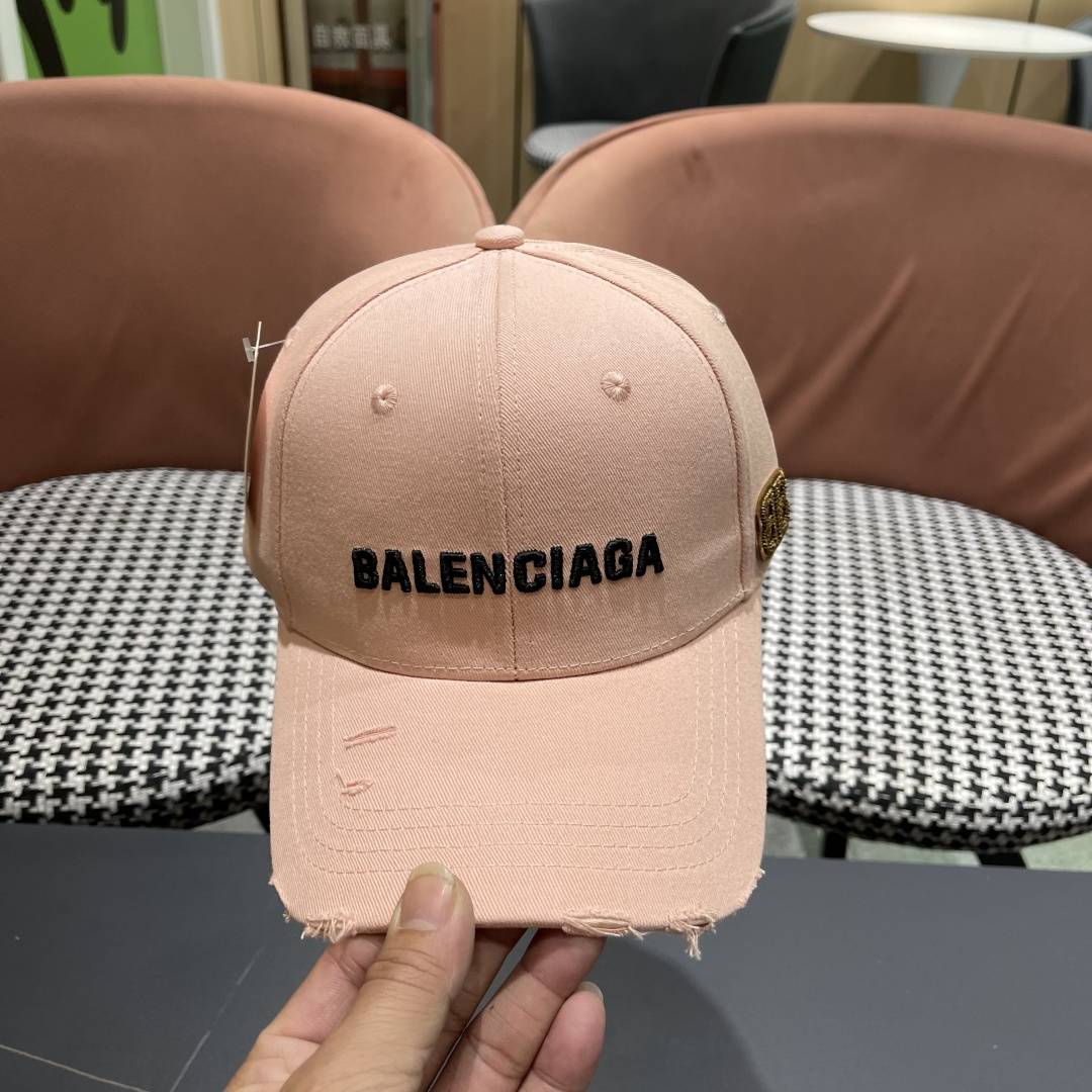  BALENCIAGA巴黎世家2025新款棒球帽，很酷的色系，巴黎粉必入款！
