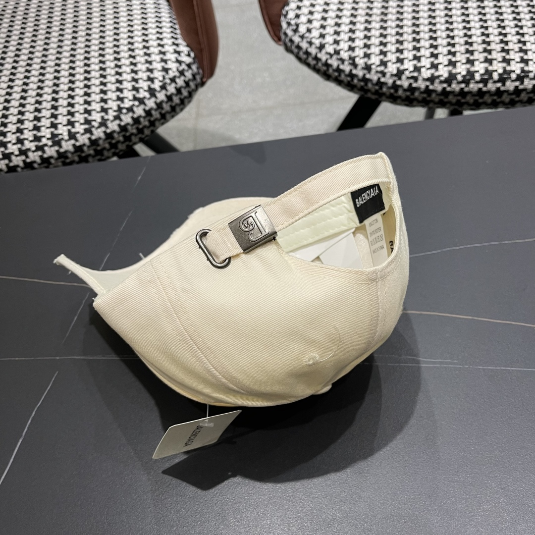  BALENCIAGA巴黎世家2025新款棒球帽，很酷的色系，巴黎粉必入款！