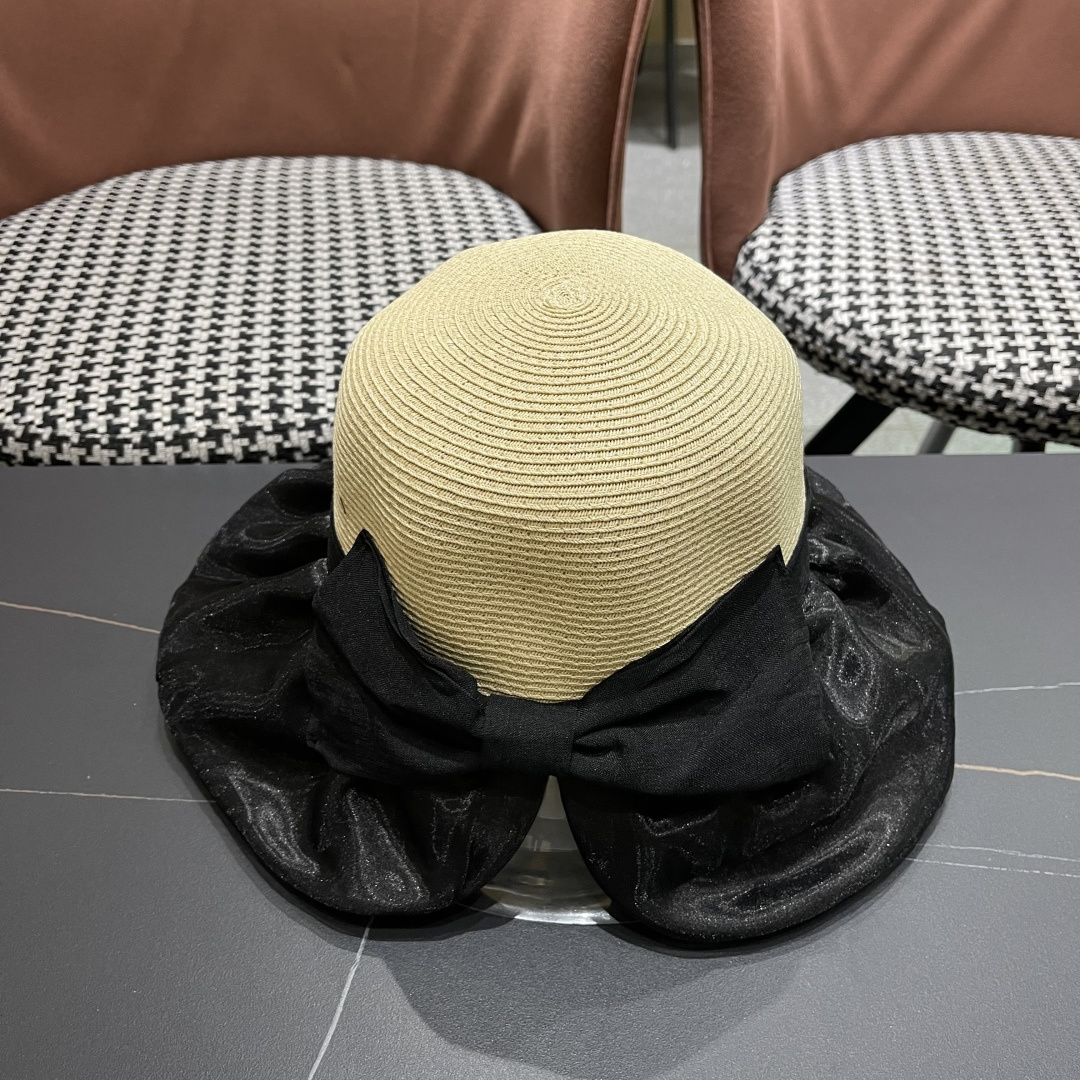  Burberry（巴宝莉）春夏欧根纱大蝴蝶结草帽遮阳帽女可
折叠蝴蝶结优雅出游度假渔夫帽