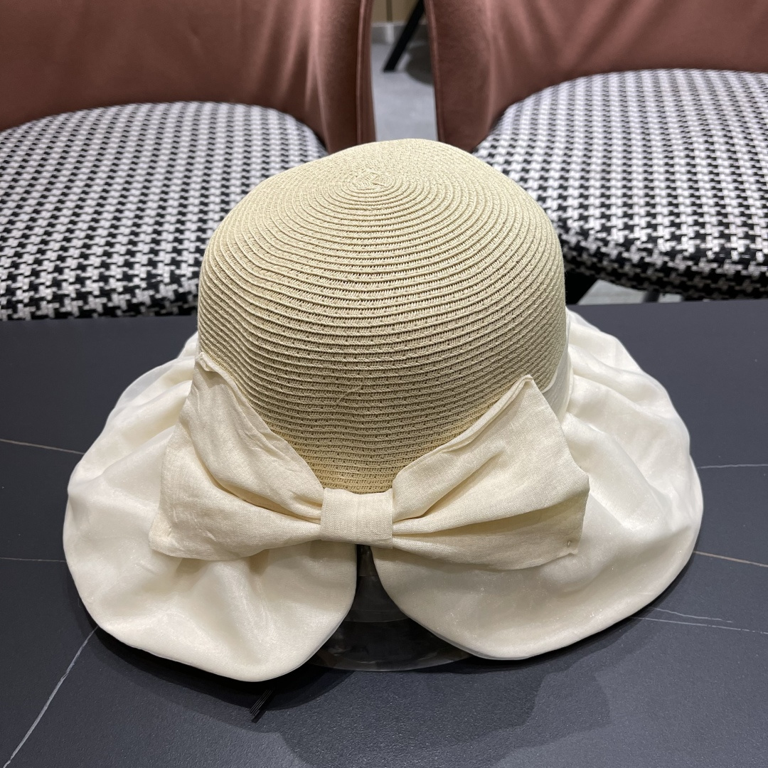  Burberry（巴宝莉）春夏欧根纱大蝴蝶结草帽遮阳帽女可
折叠蝴蝶结优雅出游度假渔夫帽