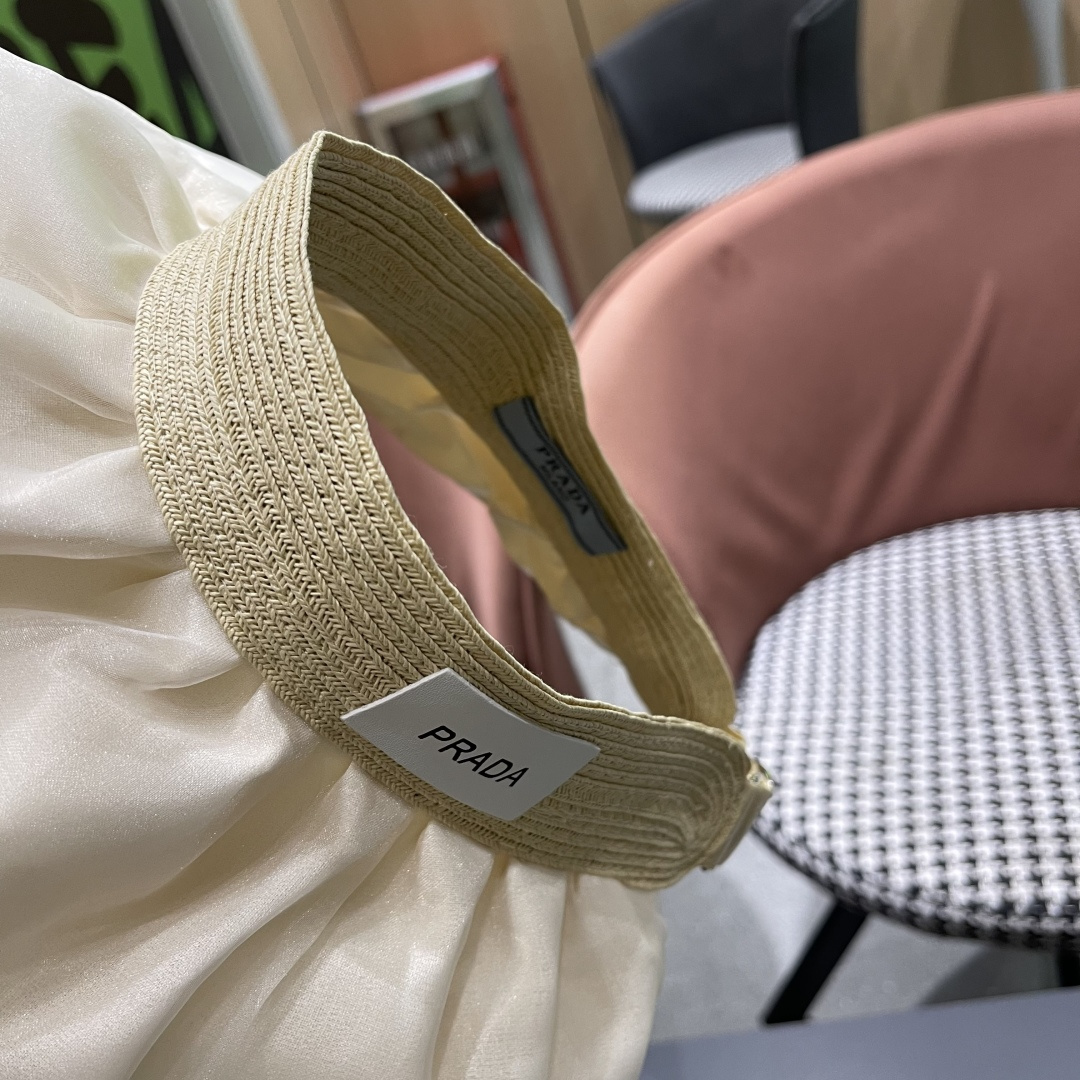 PRADA普拉达夏季新款大檐空顶帽子女出游度假海边可折叠遮阳帽防紫外线太阳帽