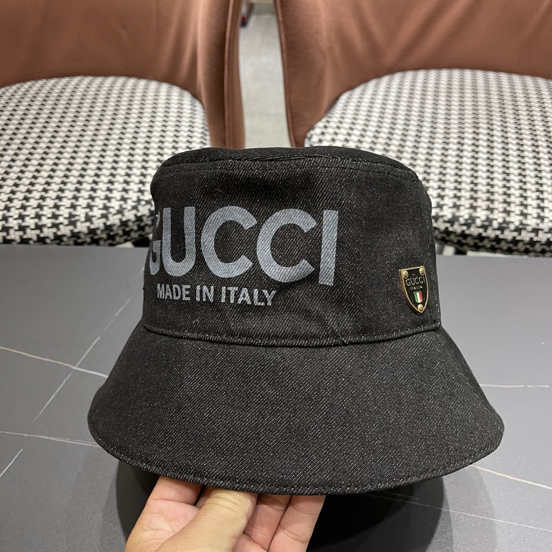  渔夫帽GUCCI🧢原单品质火爆来袭 🔥🎩 工艺非常精美 高档大气上档次！低调奢华，方便携带！跑量！