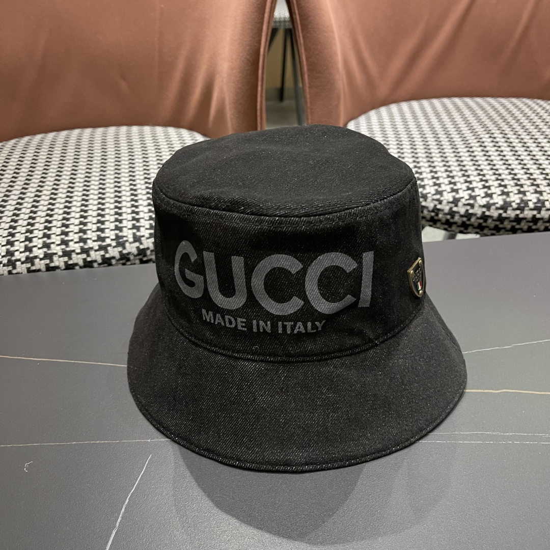  渔夫帽GUCCI🧢原单品质火爆来袭 🔥🎩 工艺非常精美 高档大气上档次！低调奢华，方便携带！跑量！