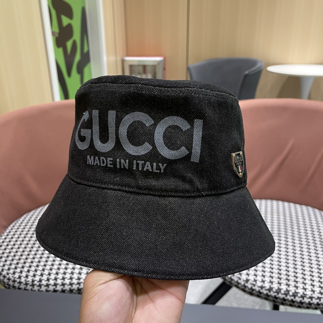  渔夫帽GUCCI🧢原单品质火爆来袭 🔥🎩 工艺非常精美 高档大气上档次！低调奢华，方便携带！跑量！