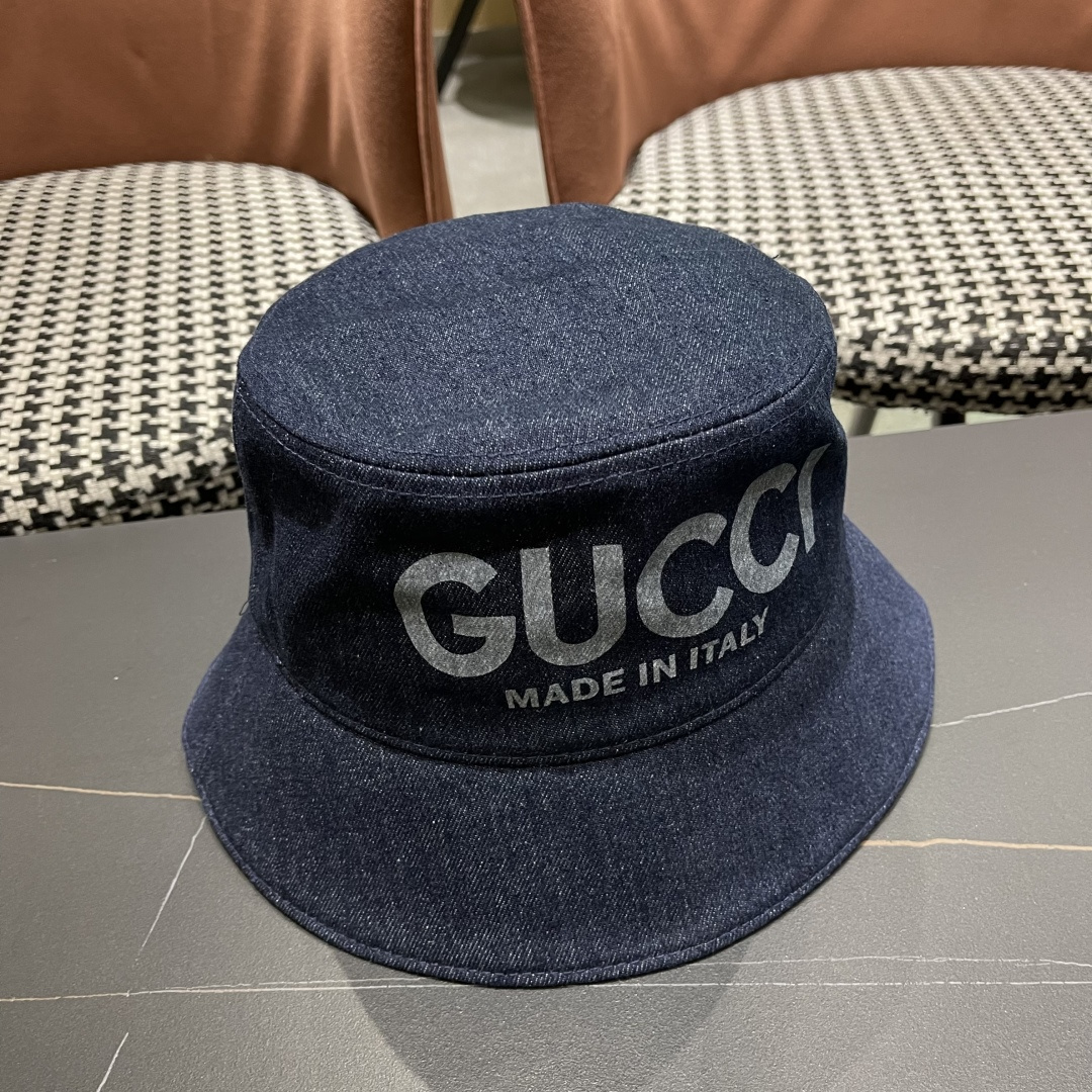  渔夫帽GUCCI🧢原单品质火爆来袭 🔥🎩 工艺非常精美 高档大气上档次！低调奢华，方便携带！跑量！