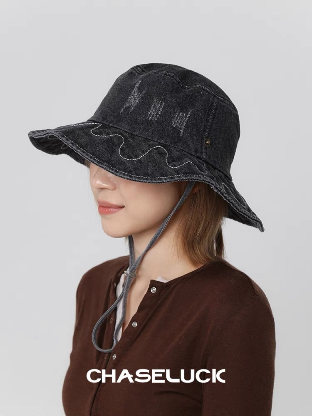  春夏新款 蒙口MONCLER日系品脸小登山帽女遮阳防晒渔夫帽
大头围户外大帽檐西部牛仔帽子