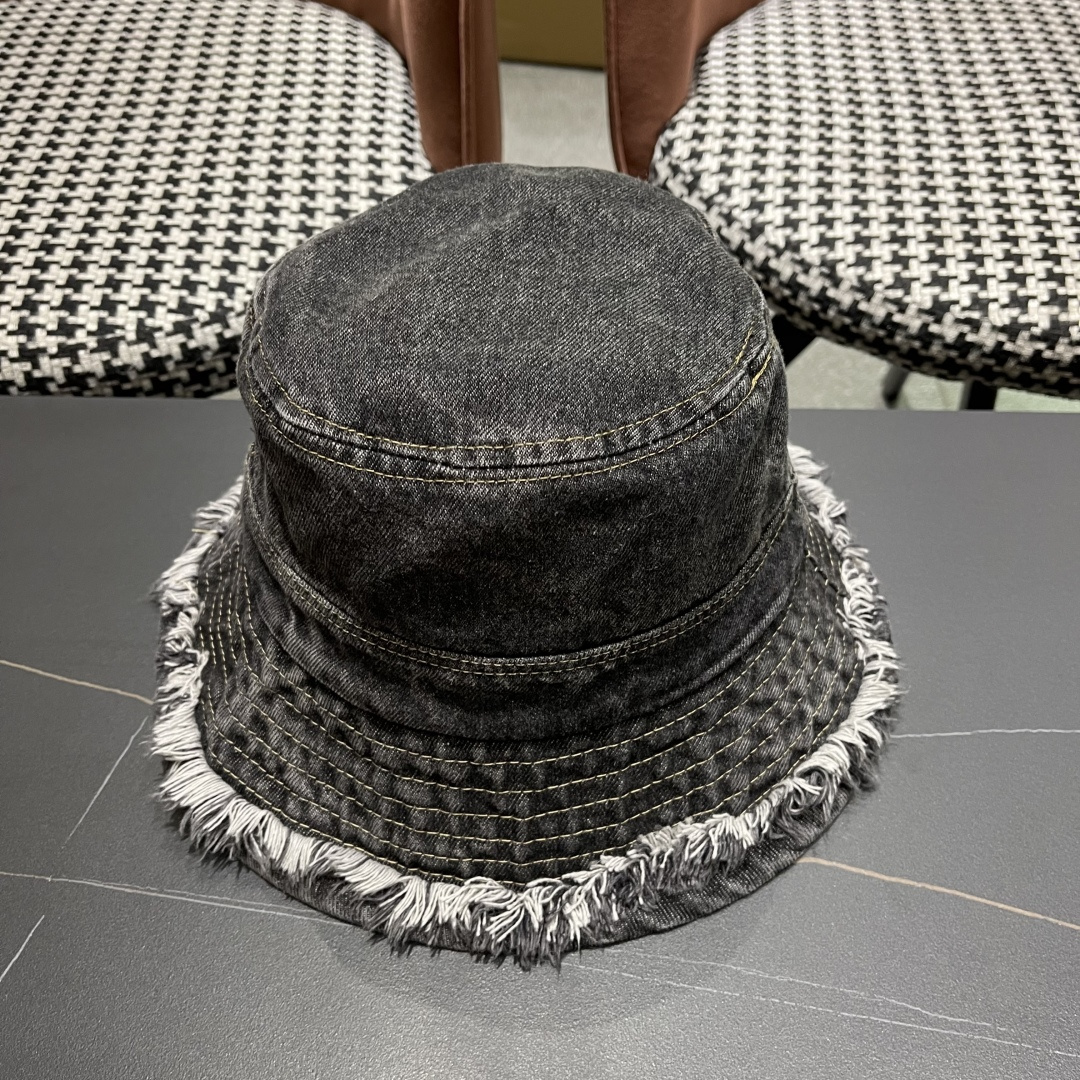 BALENCIAGA巴黎世家潮新款 潮毛边牛仔渔夫帽女春秋季复古水洗直筒帽显脸时尚盆帽帽