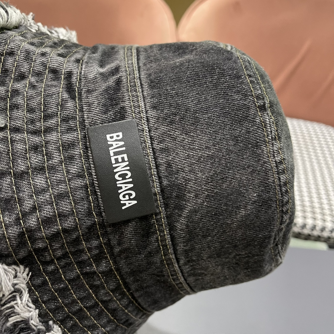 BALENCIAGA巴黎世家潮新款 潮毛边牛仔渔夫帽女春秋季复古水洗直筒帽显脸时尚盆帽帽