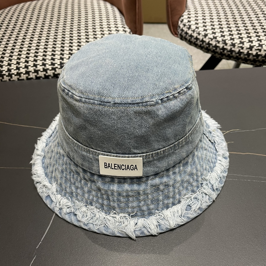 NO:224530,BALENCIAGA Balenciaga trendy new style trendy breasted denim fisherman hat women spring and autumn retro washing straight hat face fashion basin hat hat straw hat fisherman hat baseball hat knit hat, hat, balenciaga, balenciaga, espadrilles, hats19860909BALENCIAGA巴黎世家潮新款 潮毛边牛仔渔夫帽女春秋季复古水洗直筒帽 显脸时尚盆帽帽帽子草帽渔夫帽棒球帽针织帽,帽子,balenciaga,balenciaga,espadrilles,hats,hat