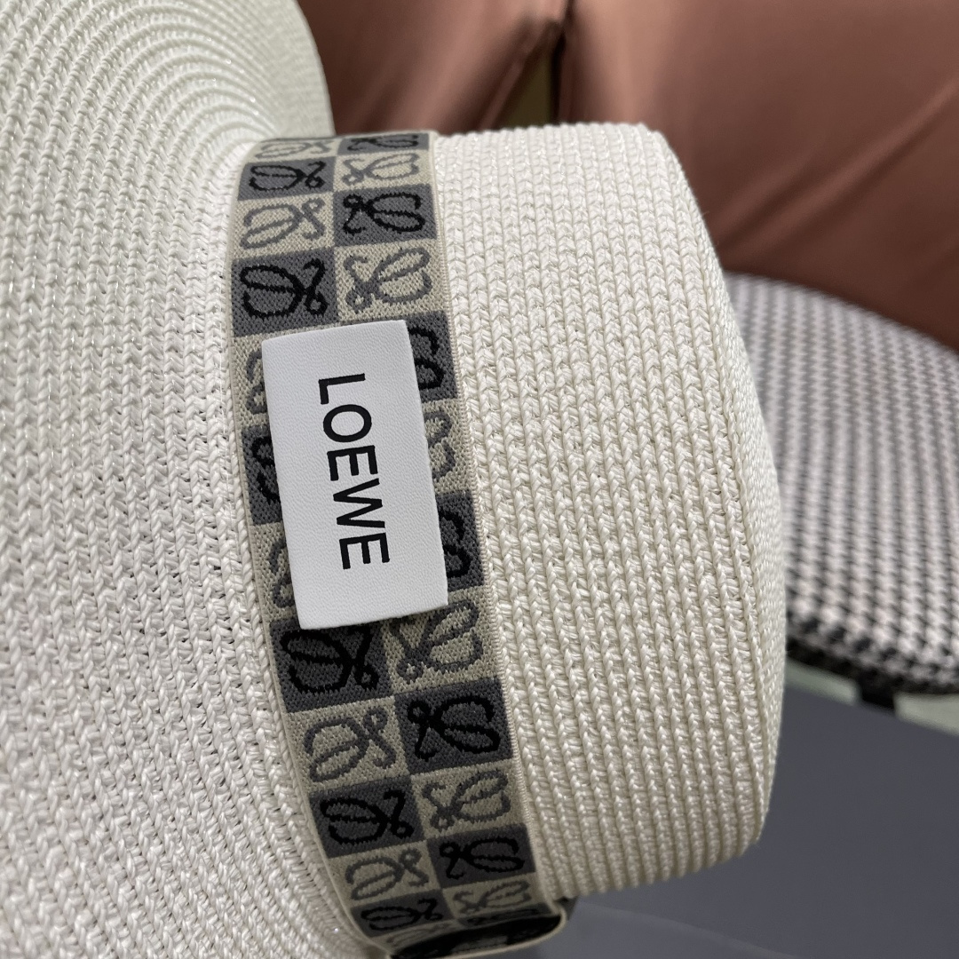 【loewe罗意威】2025新款草编大牌织带编织草帽，度假休闲必备，优雅大方的一款